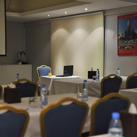 Ramada By Wyndham Downtown Beirut Hotel Exterior photo