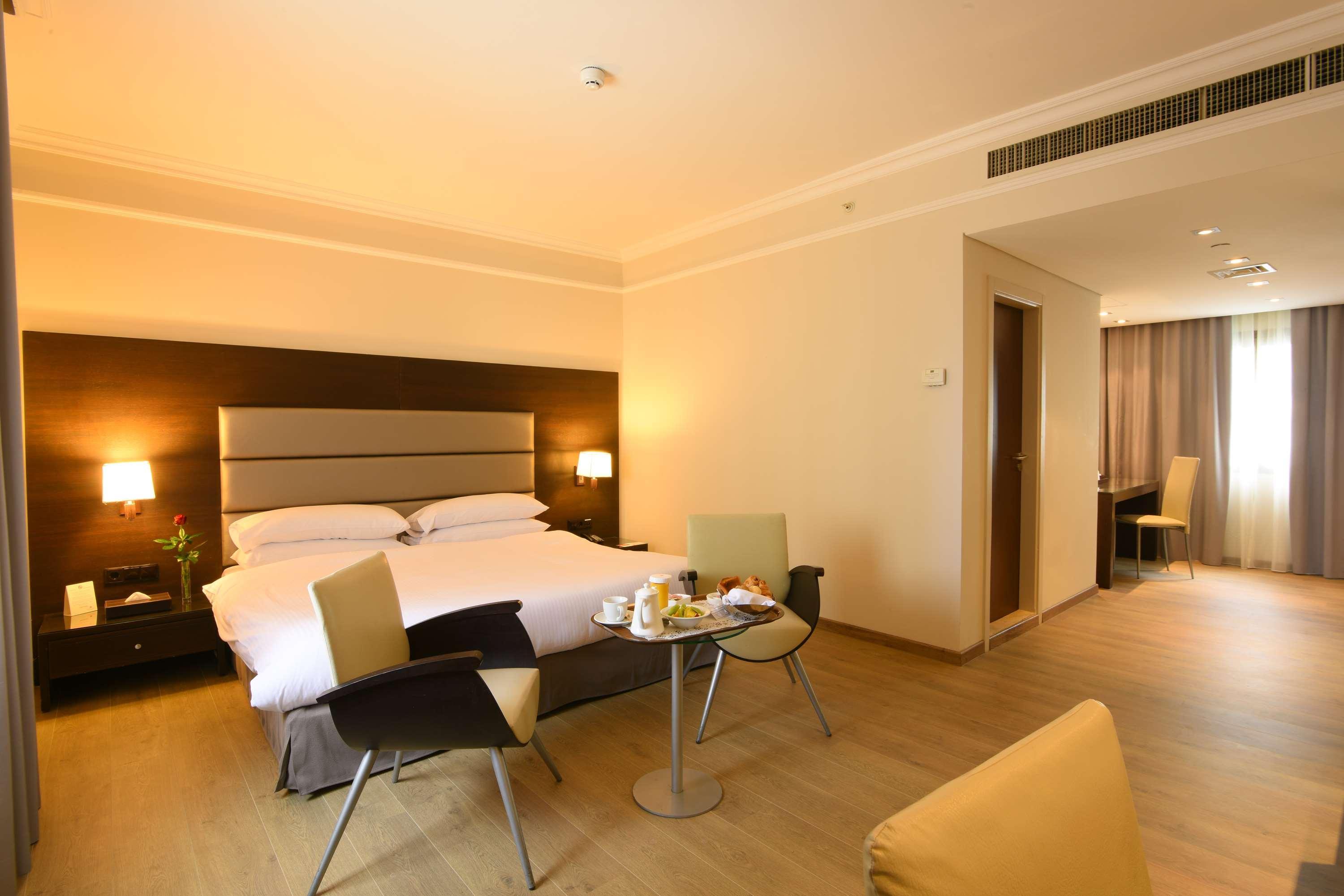 Ramada By Wyndham Downtown Beirut Hotel Exterior photo