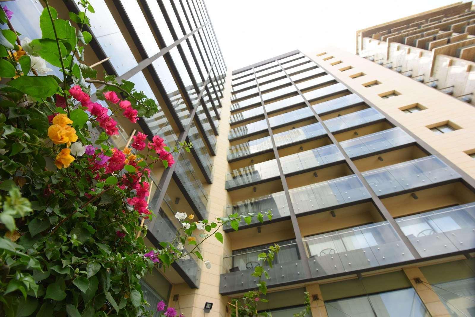 Ramada By Wyndham Downtown Beirut Hotel Exterior photo