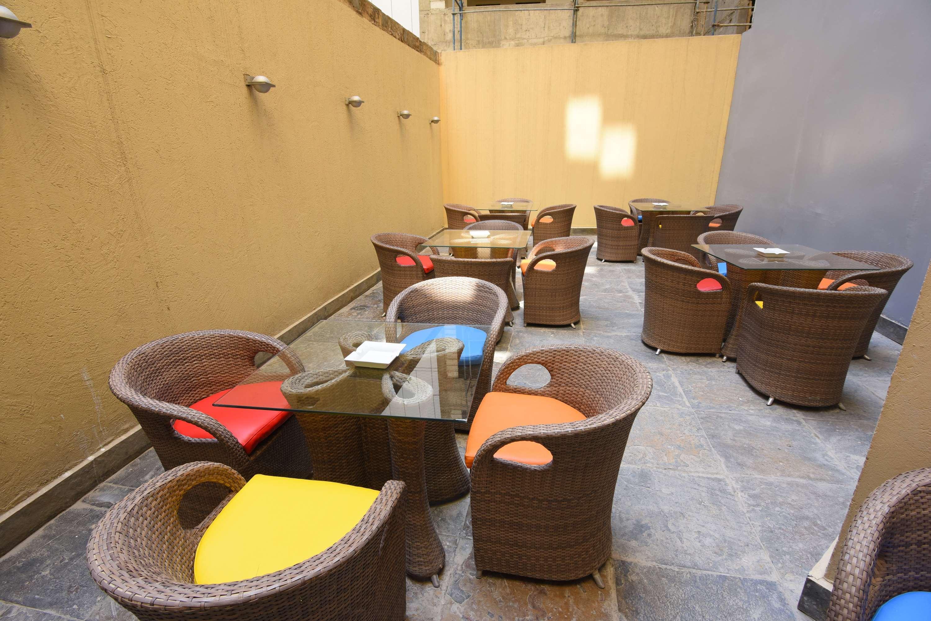 Ramada By Wyndham Downtown Beirut Hotel Exterior photo