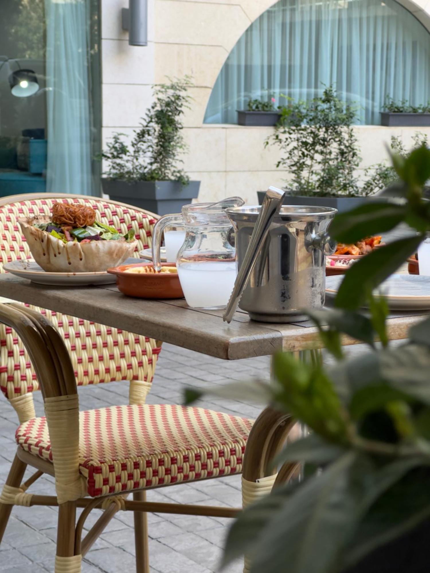 Ramada By Wyndham Downtown Beirut Hotel Exterior photo