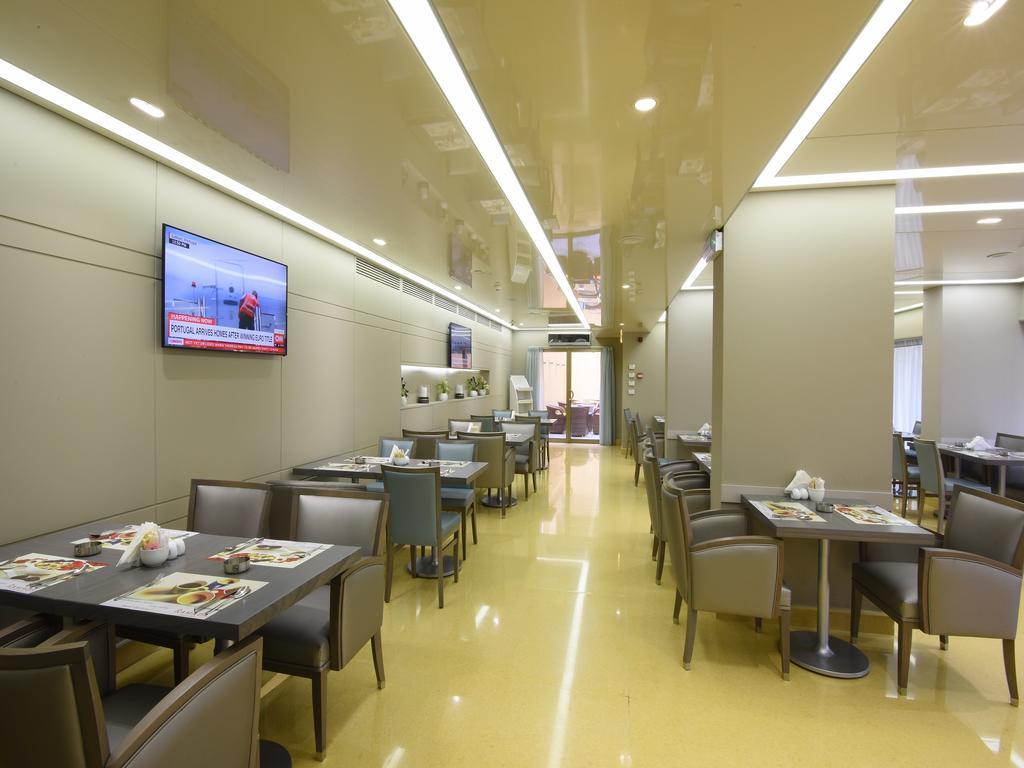 Ramada By Wyndham Downtown Beirut Hotel Exterior photo
