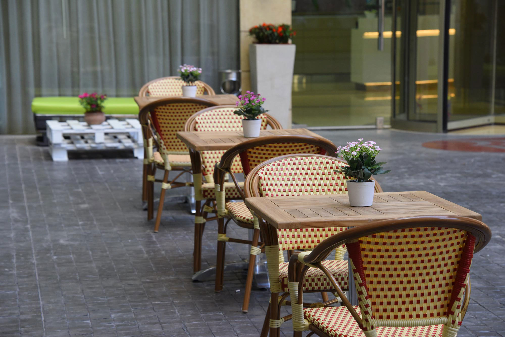 Ramada By Wyndham Downtown Beirut Hotel Exterior photo